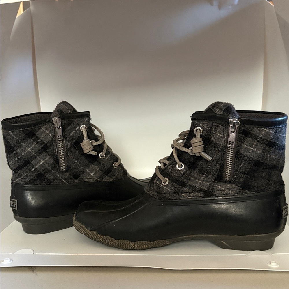 Super cute Sperry Women's Saltwater Plaid Wool Duck Boot - Size 8 - STS91005 - Picture 5 of 8